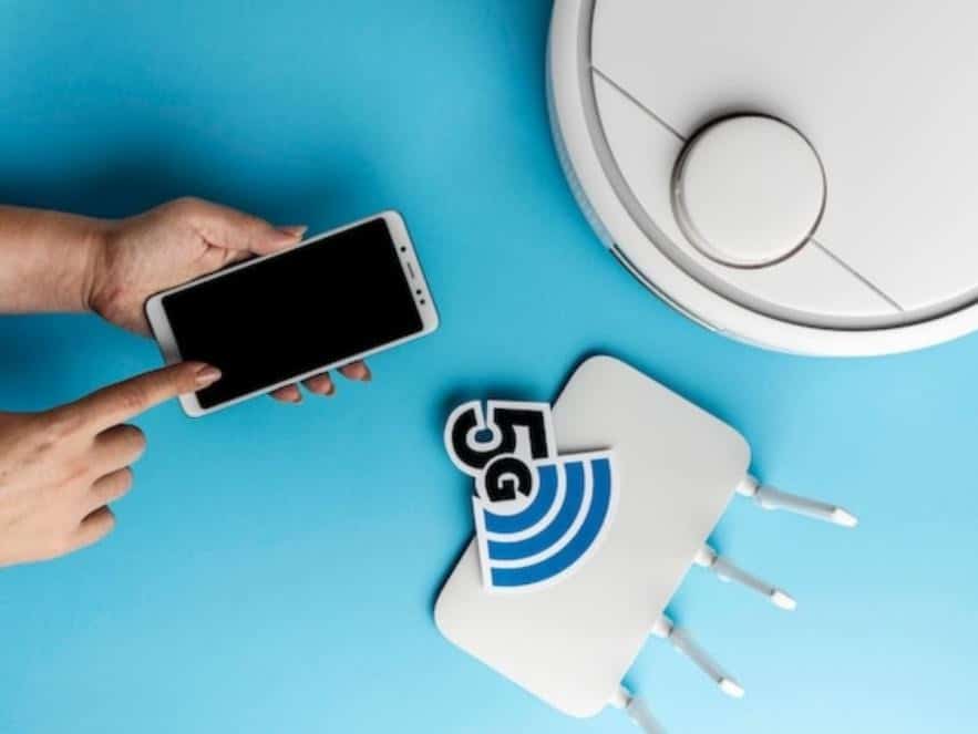 Modern network hardware setup,UniFi U7-Pro